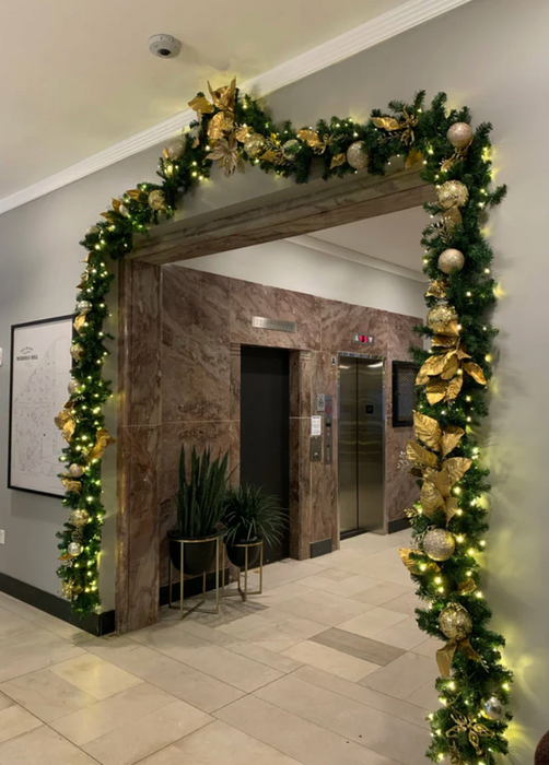 Christmas and Seasonal Decor, Set Up, Delivery and Clean Up Service